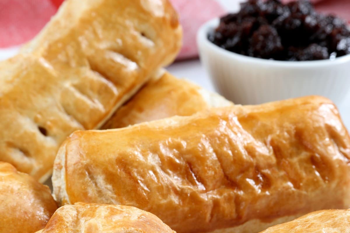 Sausage Rolls With Ale Chutney