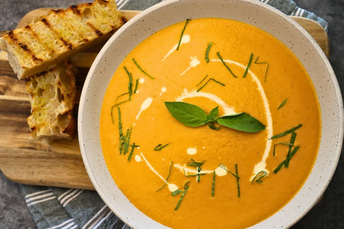 Tomato and Basil Soup